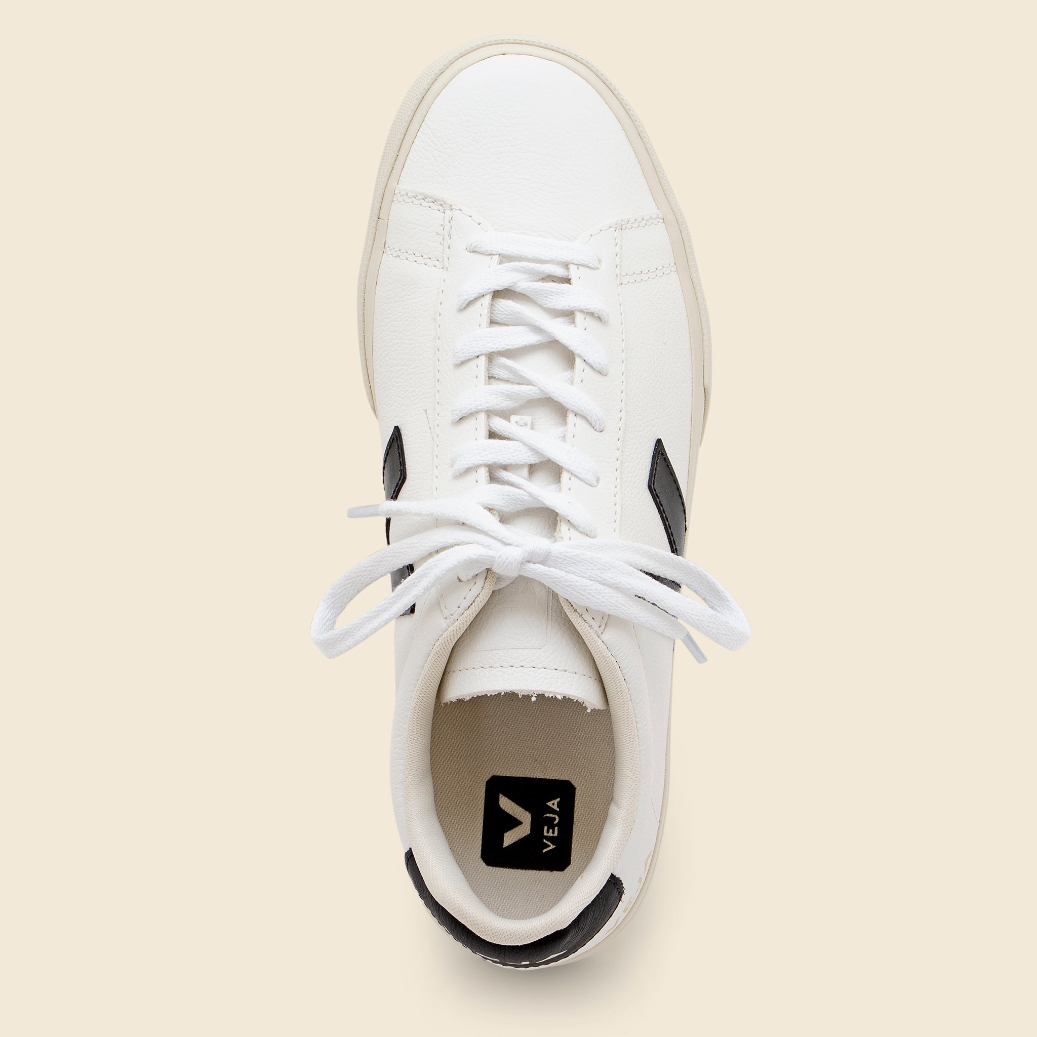 Veja, Campo Chrome Free Sneaker - Extra White/Black